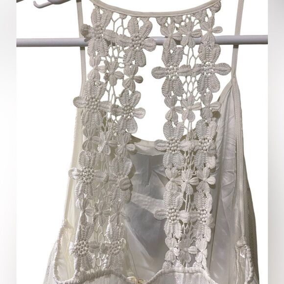 NWT Entro White Dress Embroidered Lace Overlay Crocheted Backless Babydoll - Picture 7 of 16